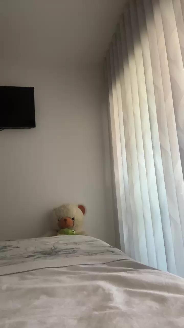 Peludeteee on Cam4 