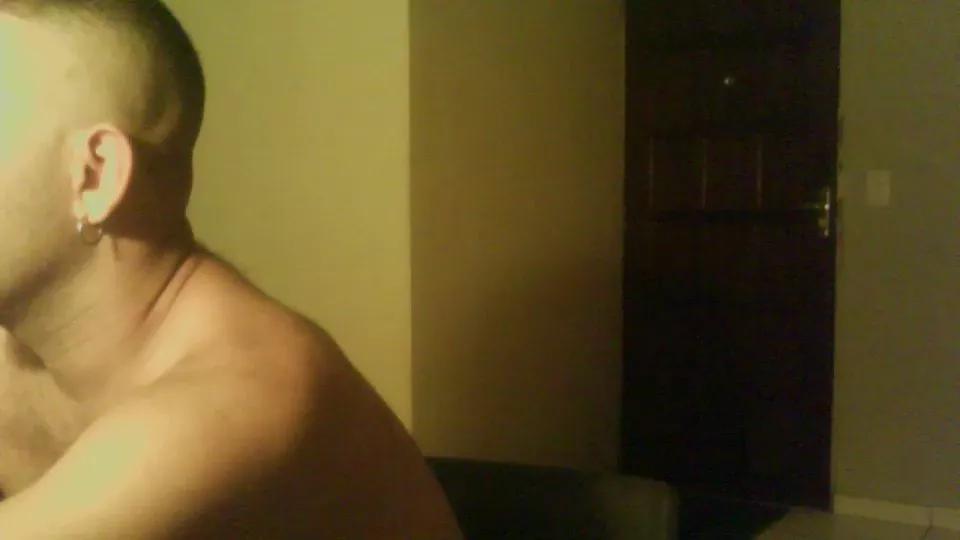 Peludoo3v on Cam4 
