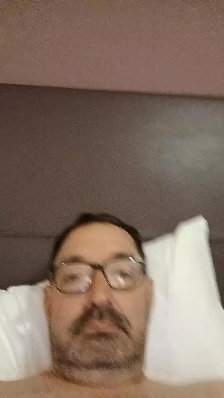 pervintits on Cam4 
