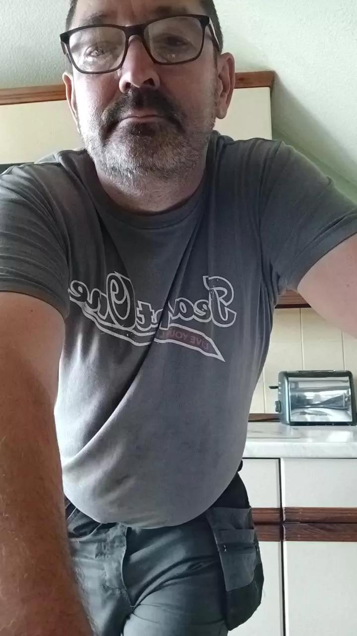 pervintits on Cam4 