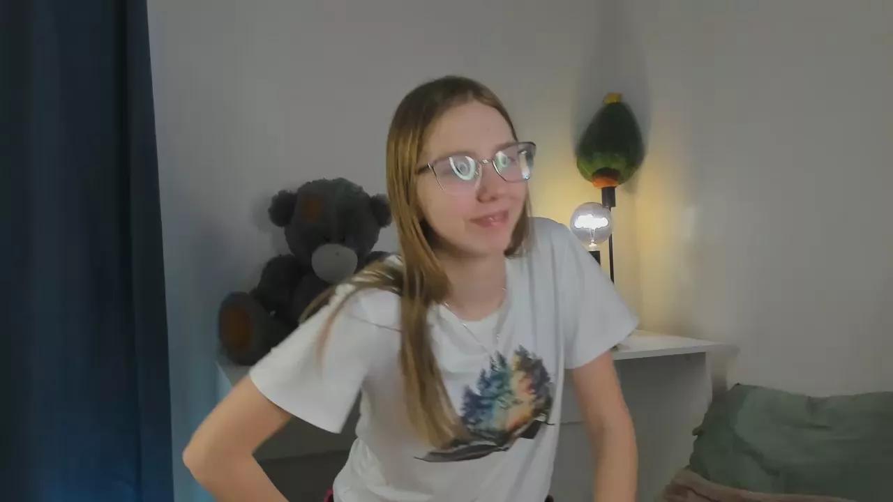PhilomenaChubb on Cam4 