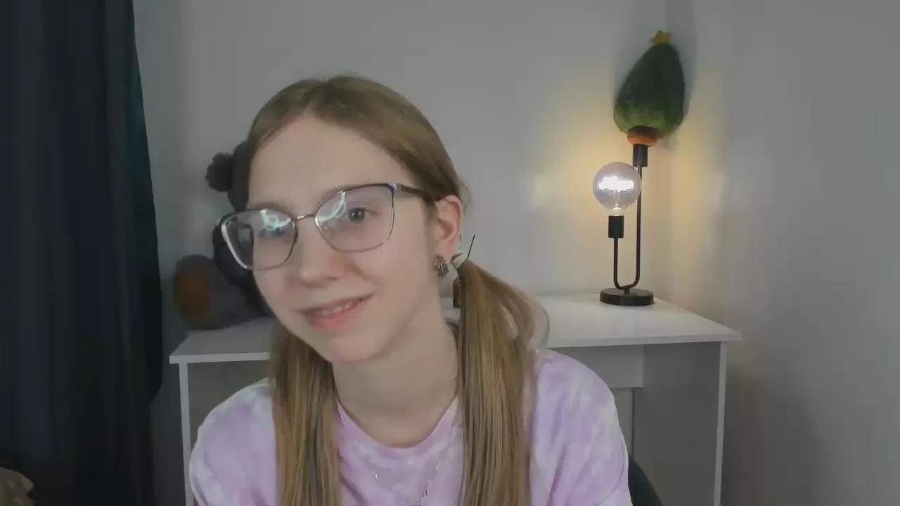 PhilomenaChubb on Cam4 