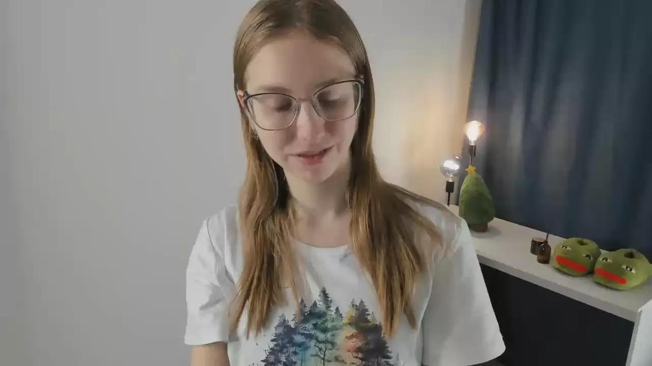 PhilomenaChubb on Cam4 