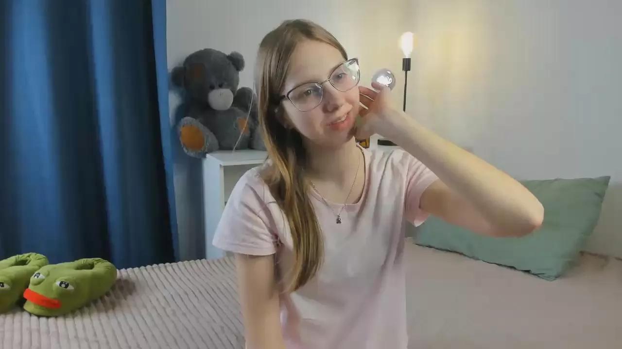 PhilomenaChubb on Cam4 
