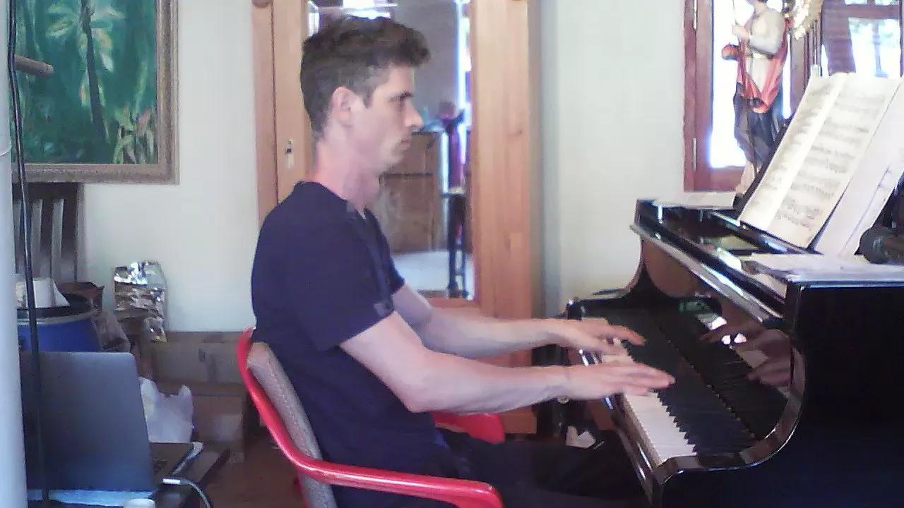 PianoTobe on Cam4 