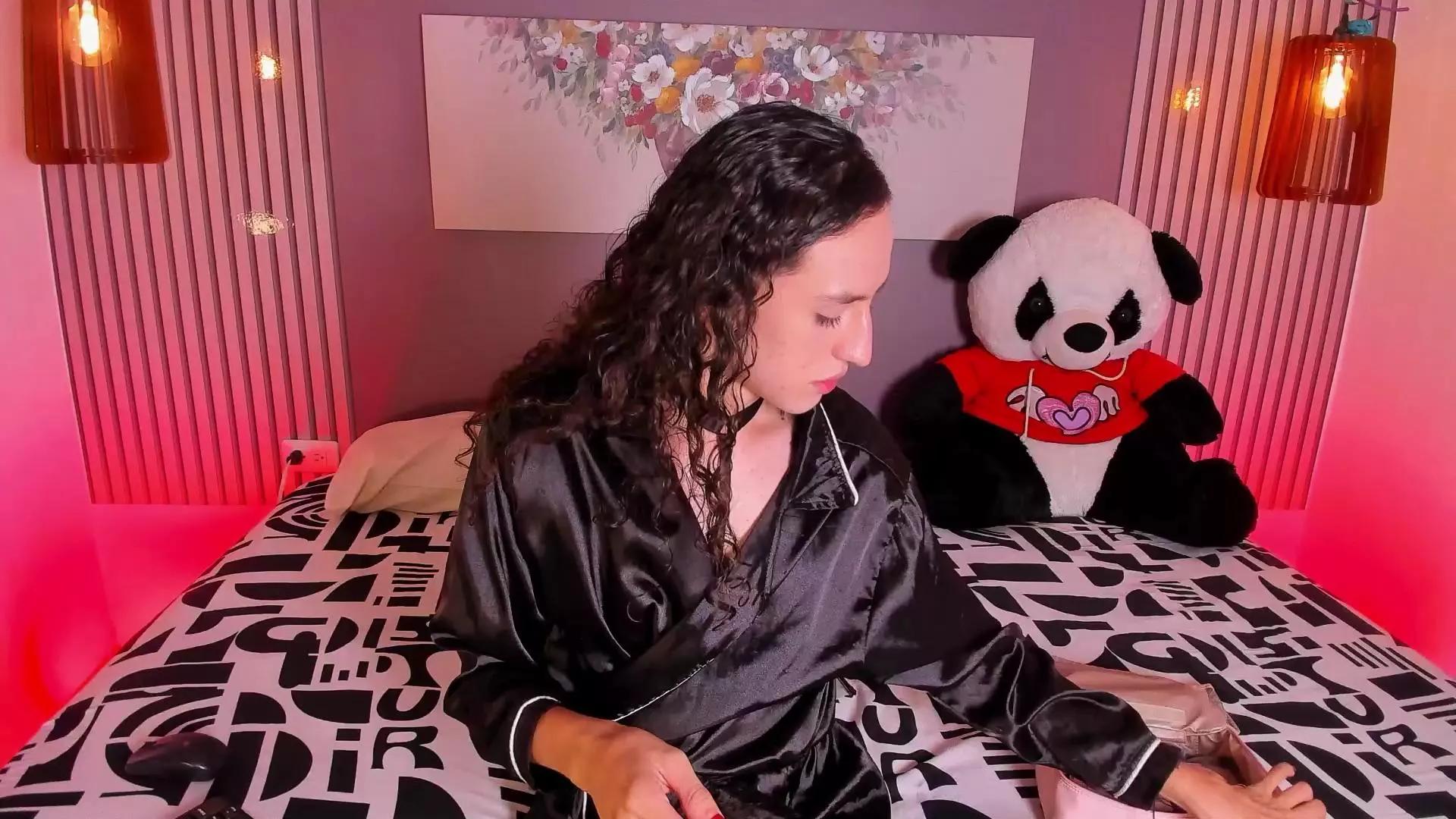 pinky_peach_ on Cam4 