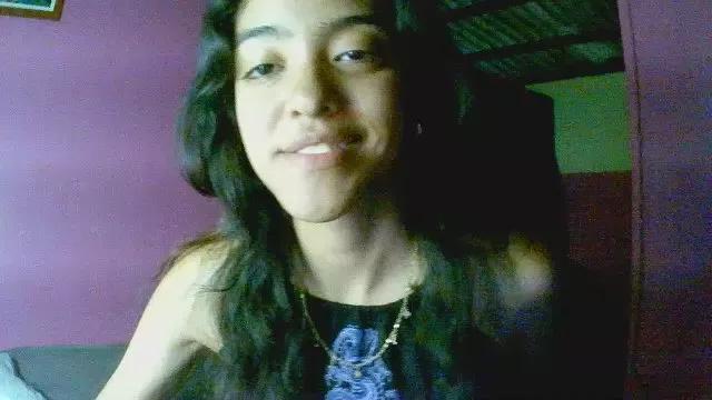 Pocahonta_18 on Cam4 