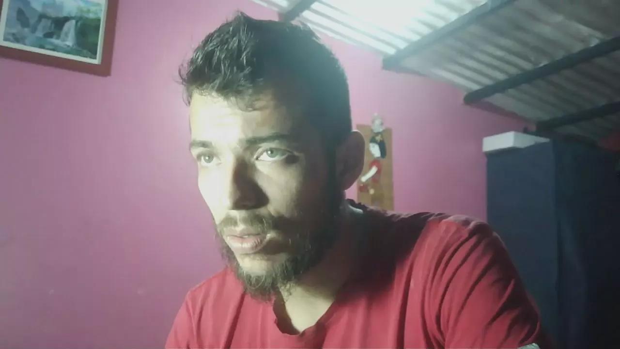 Pocahonta_18 on Cam4 