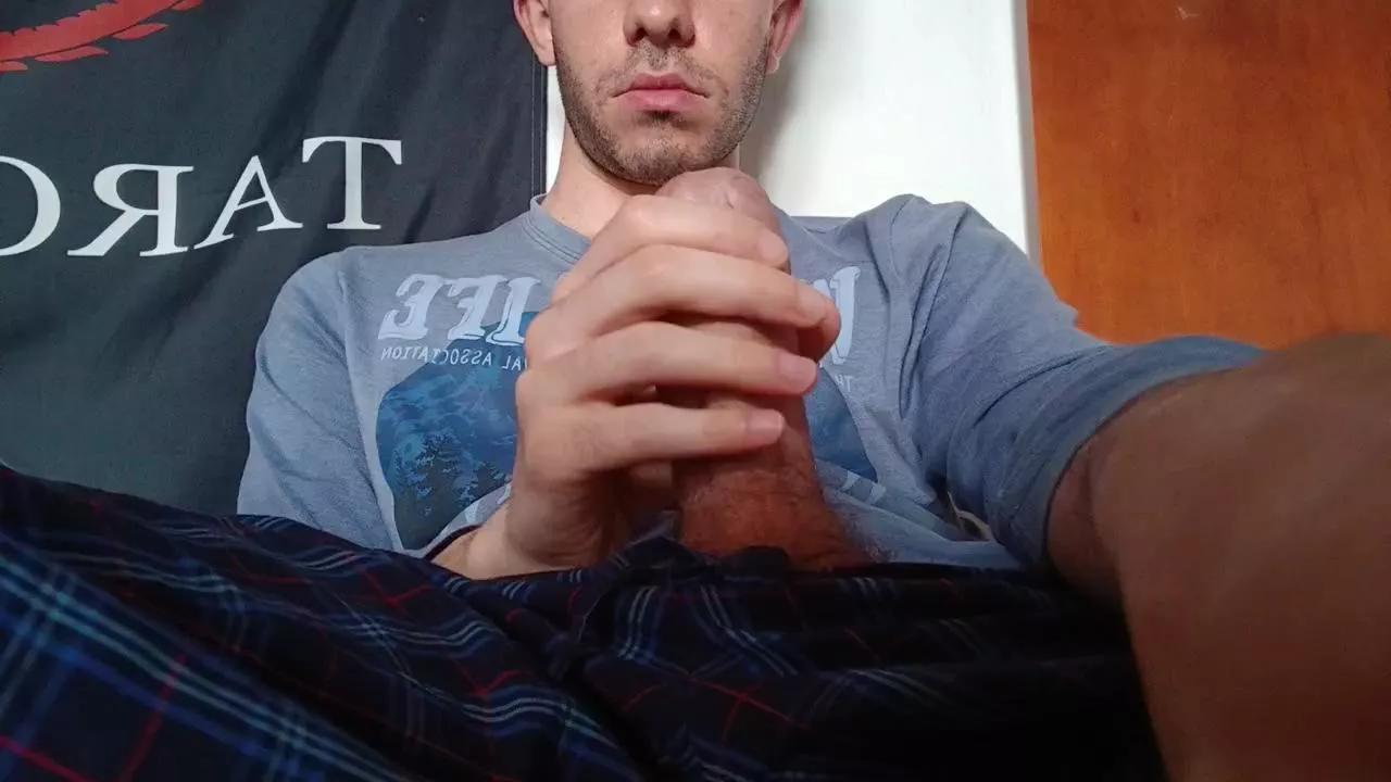 Pollon797 on Cam4 