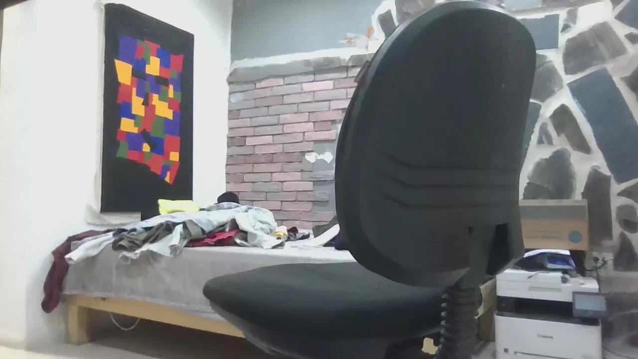 PriapusHera on Cam4 