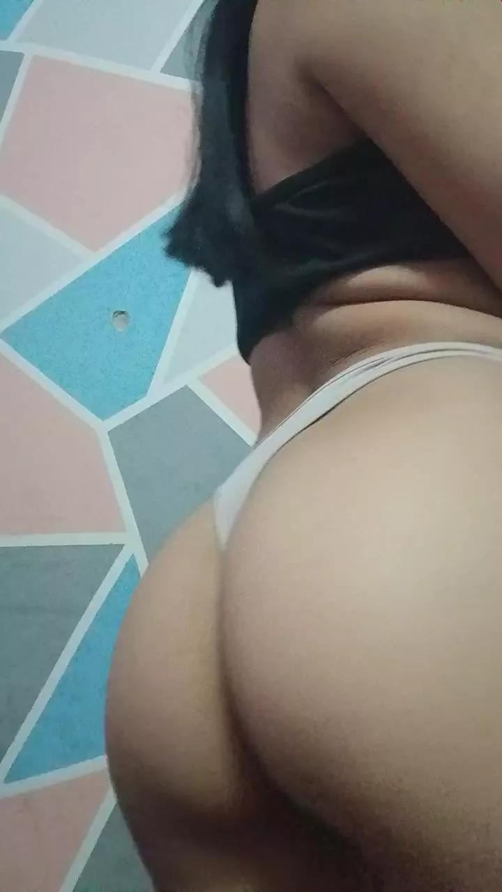 prii_hot on Cam4 