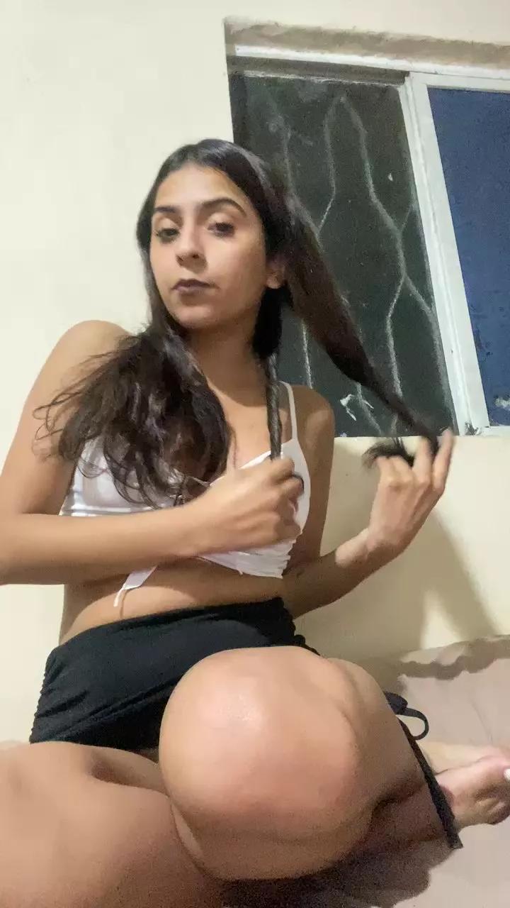 Priscilaaaaa8 on Cam4 