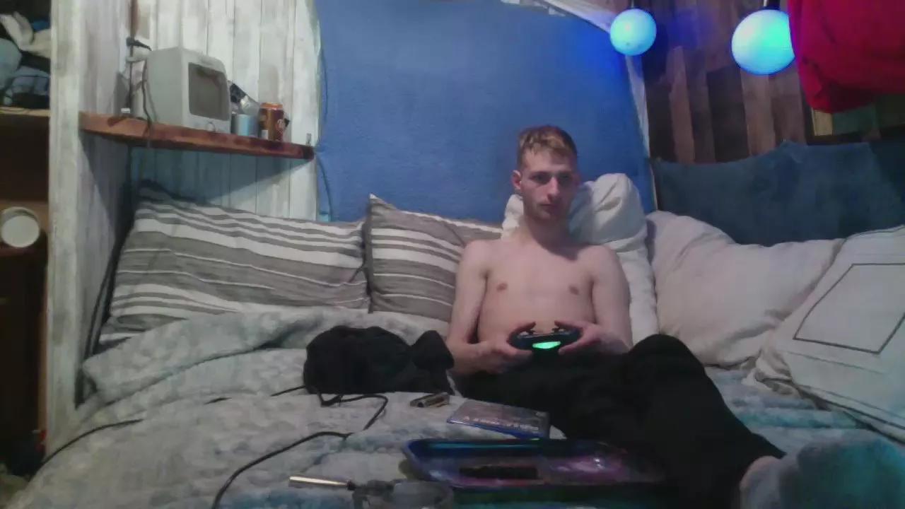 R6verxxx on Cam4 