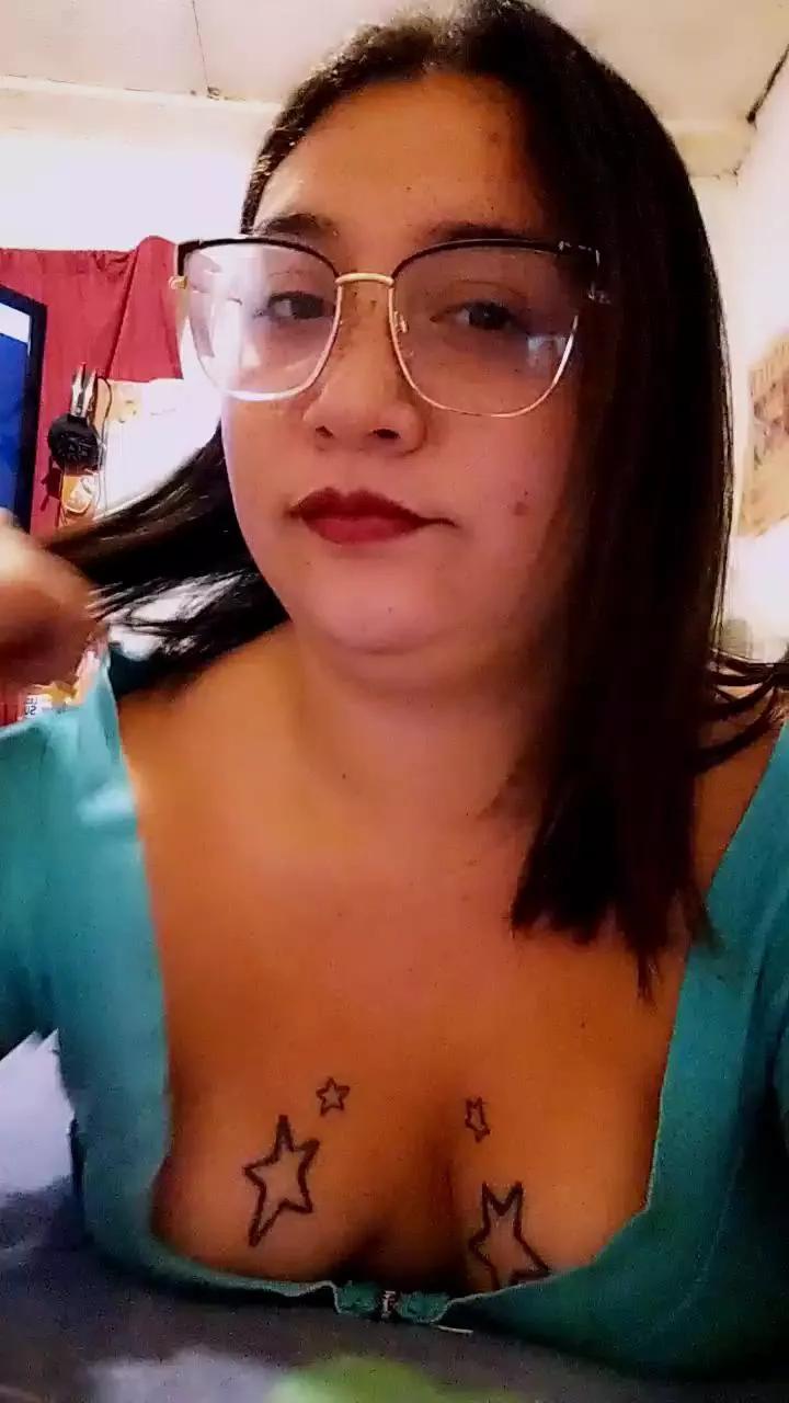 RachelUzumaki on Cam4 