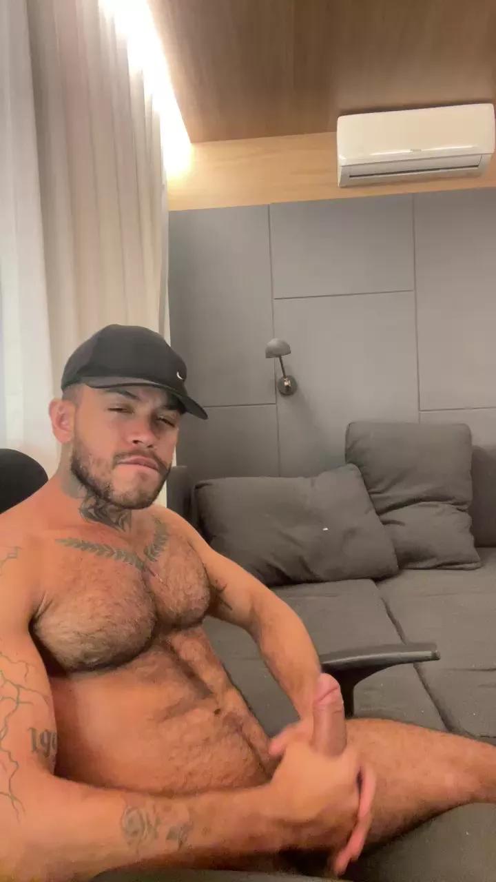 Raik_23 on Cam4 