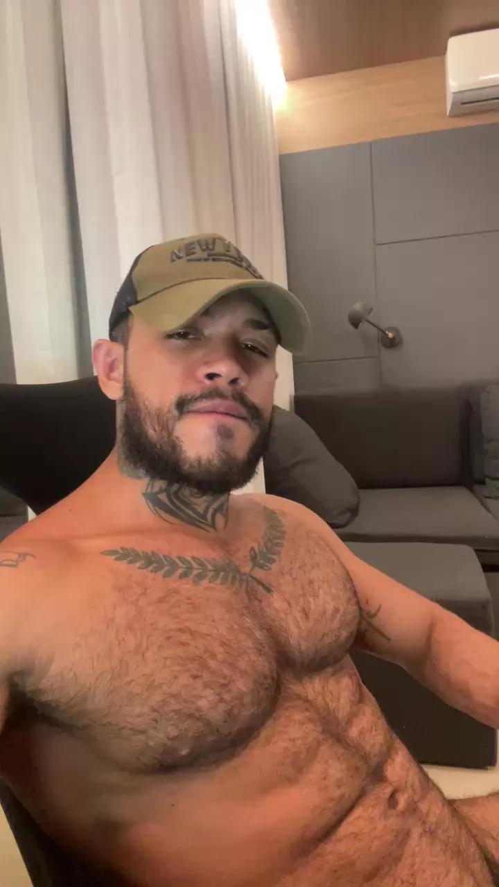 Raik_23 on Cam4 