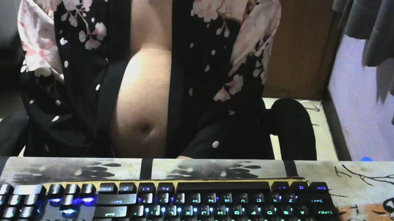 rainbear_ on Cam4 