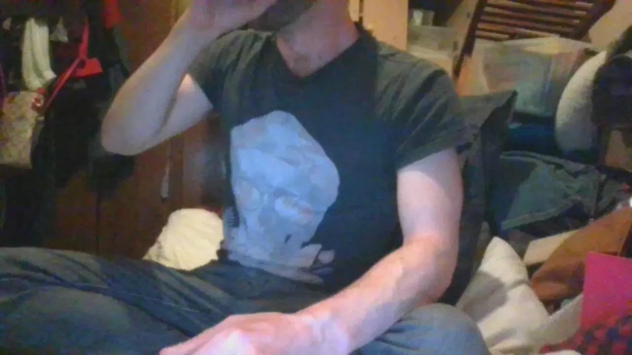 RaveisKing75 on Cam4 