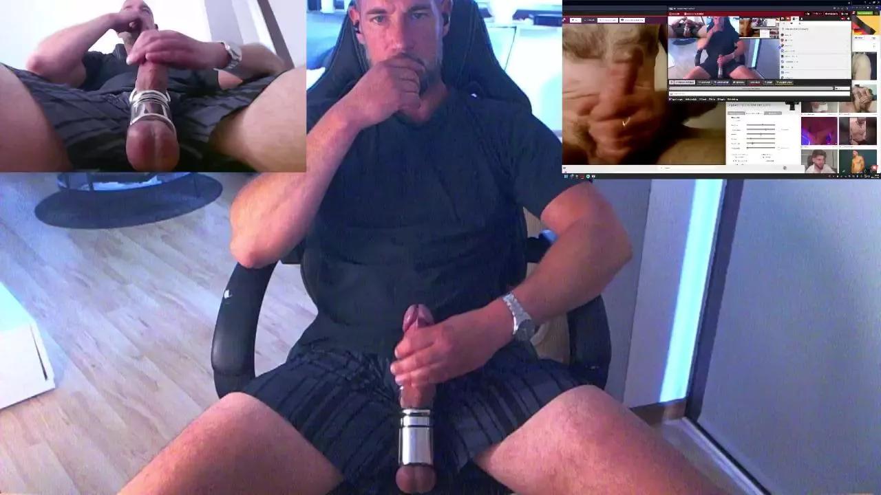 Reeper84 on Cam4 