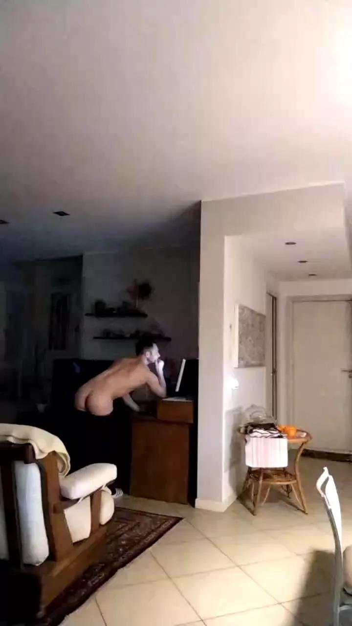 riccardoyeah on Cam4 