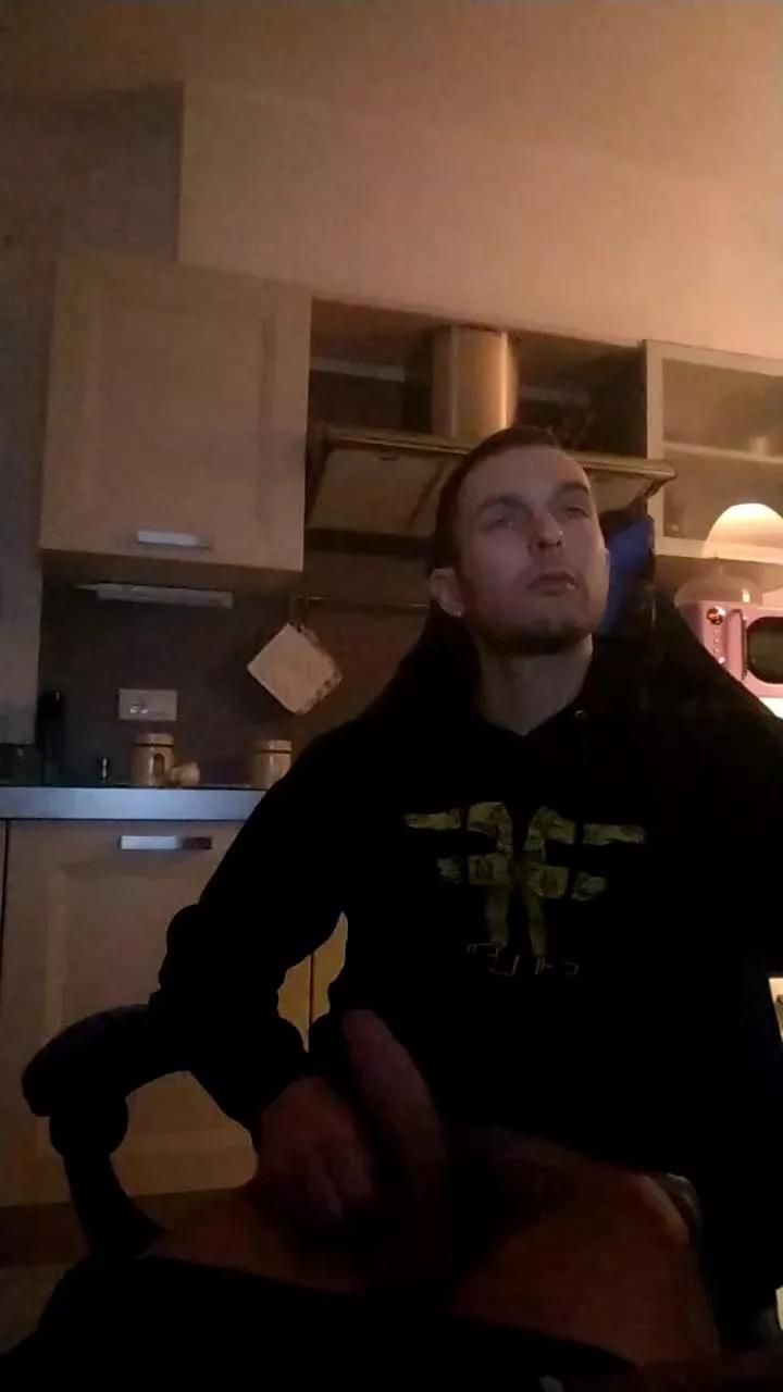 riccardoyeah on Cam4 