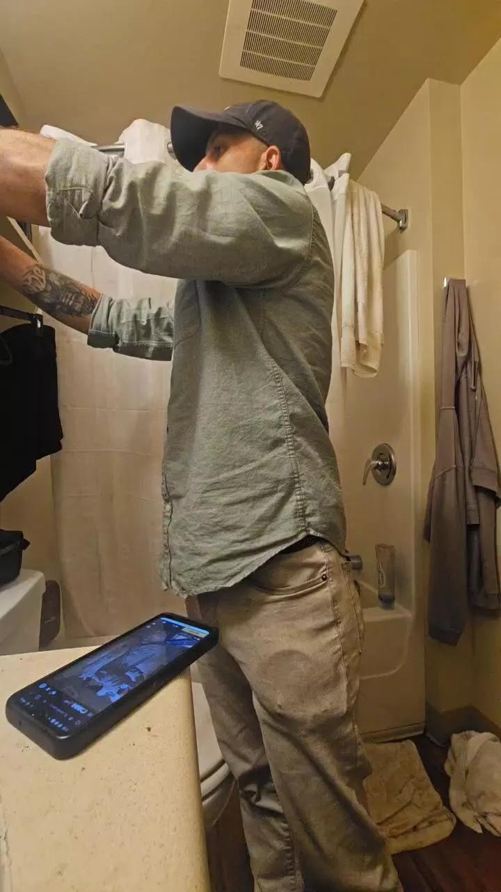 Rock21dan on Cam4 
