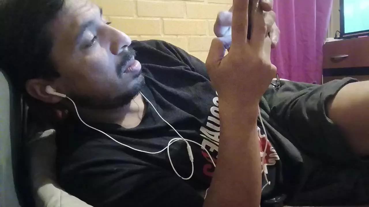 Rodrigo1986x on Cam4 