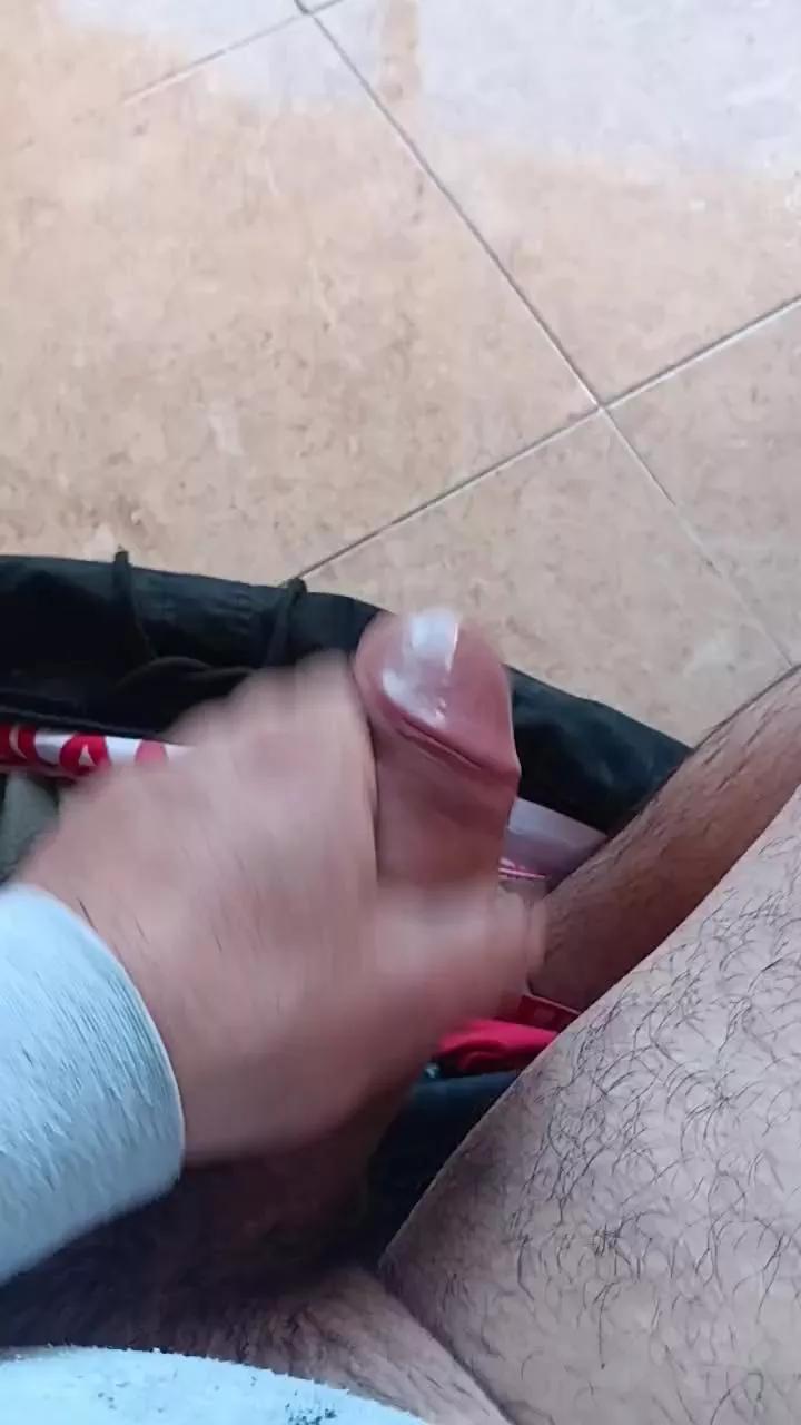 Roger9229 on Cam4 