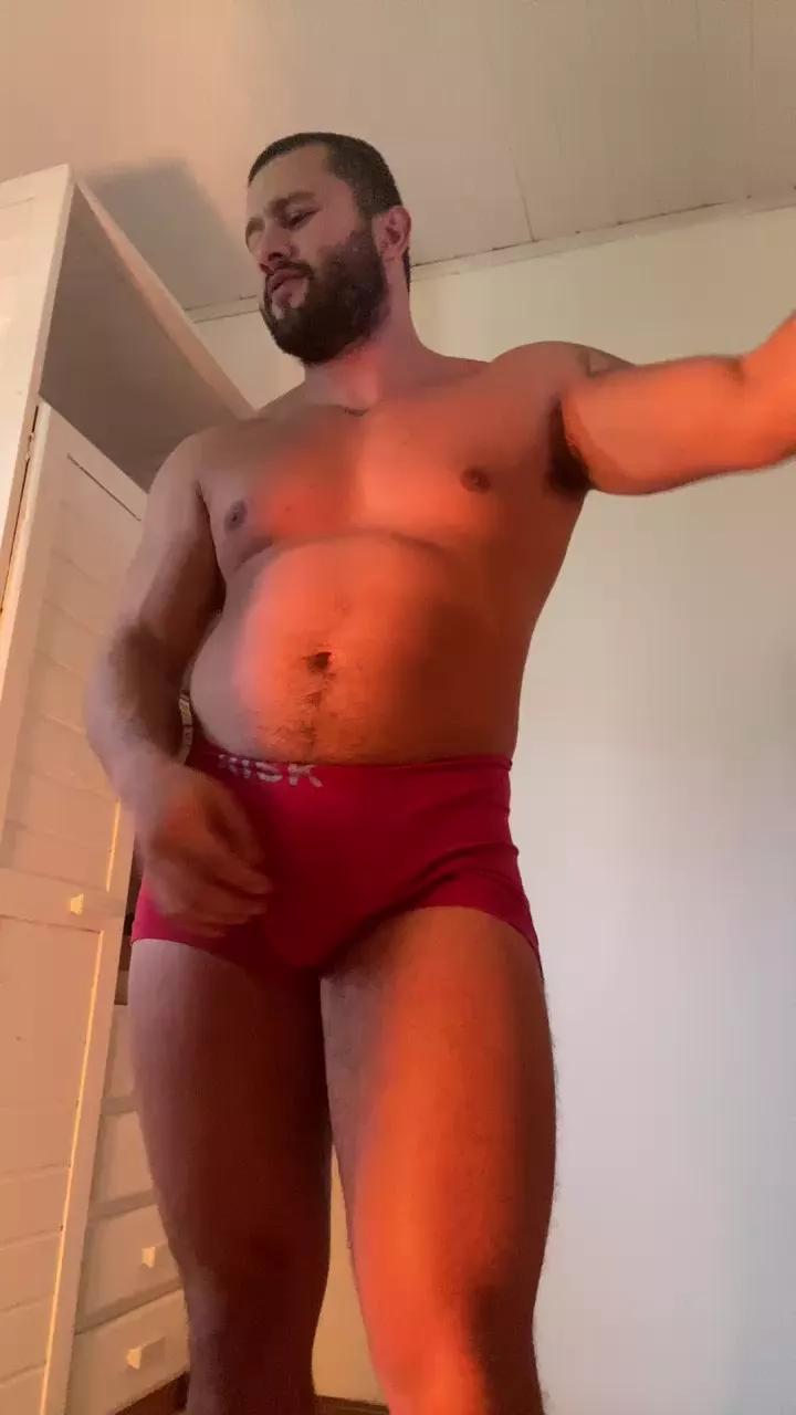 Romaninhoo on Cam4 
