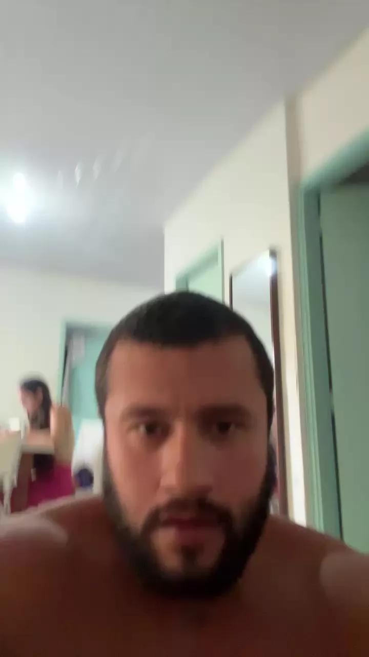 Romaninhoo on Cam4 