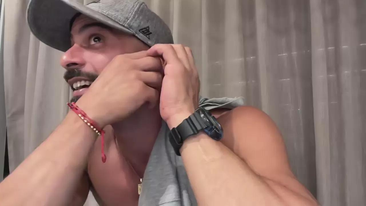 romeolovehot on Cam4 