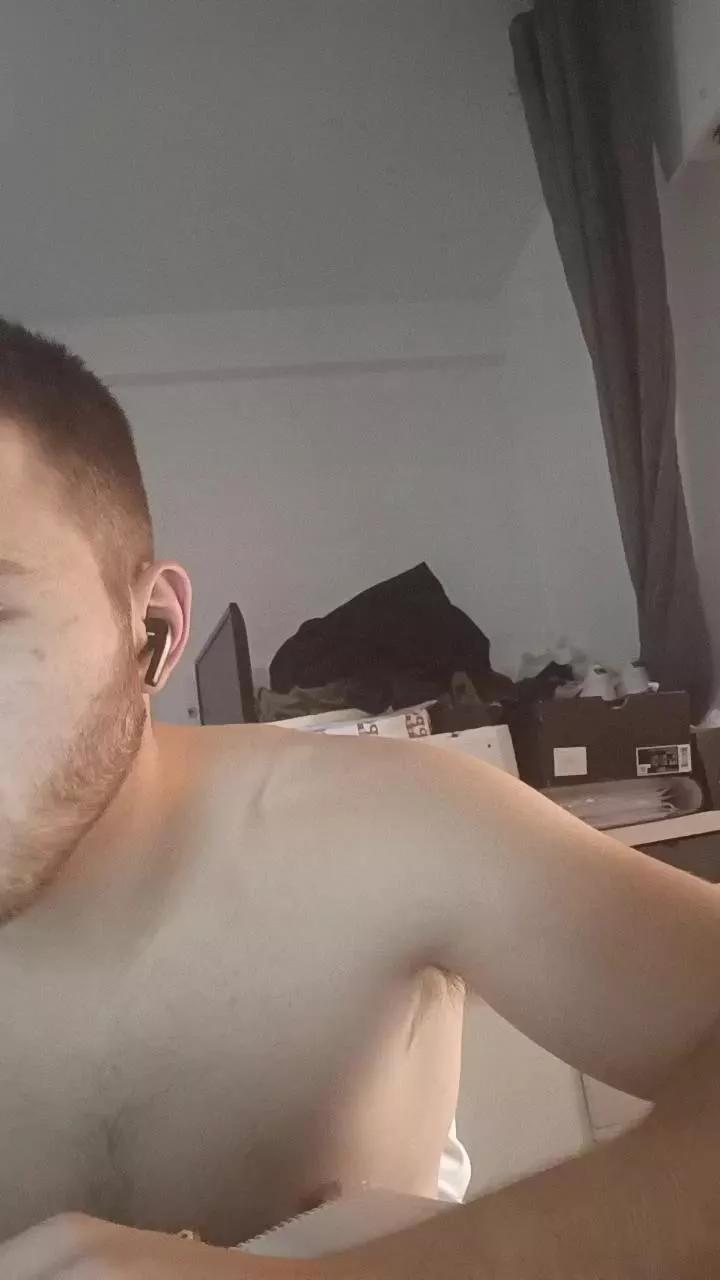 rompecalzoncil2 on Cam4 