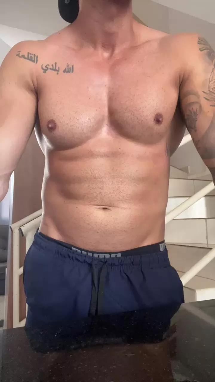 Saradoalto23 on Cam4 