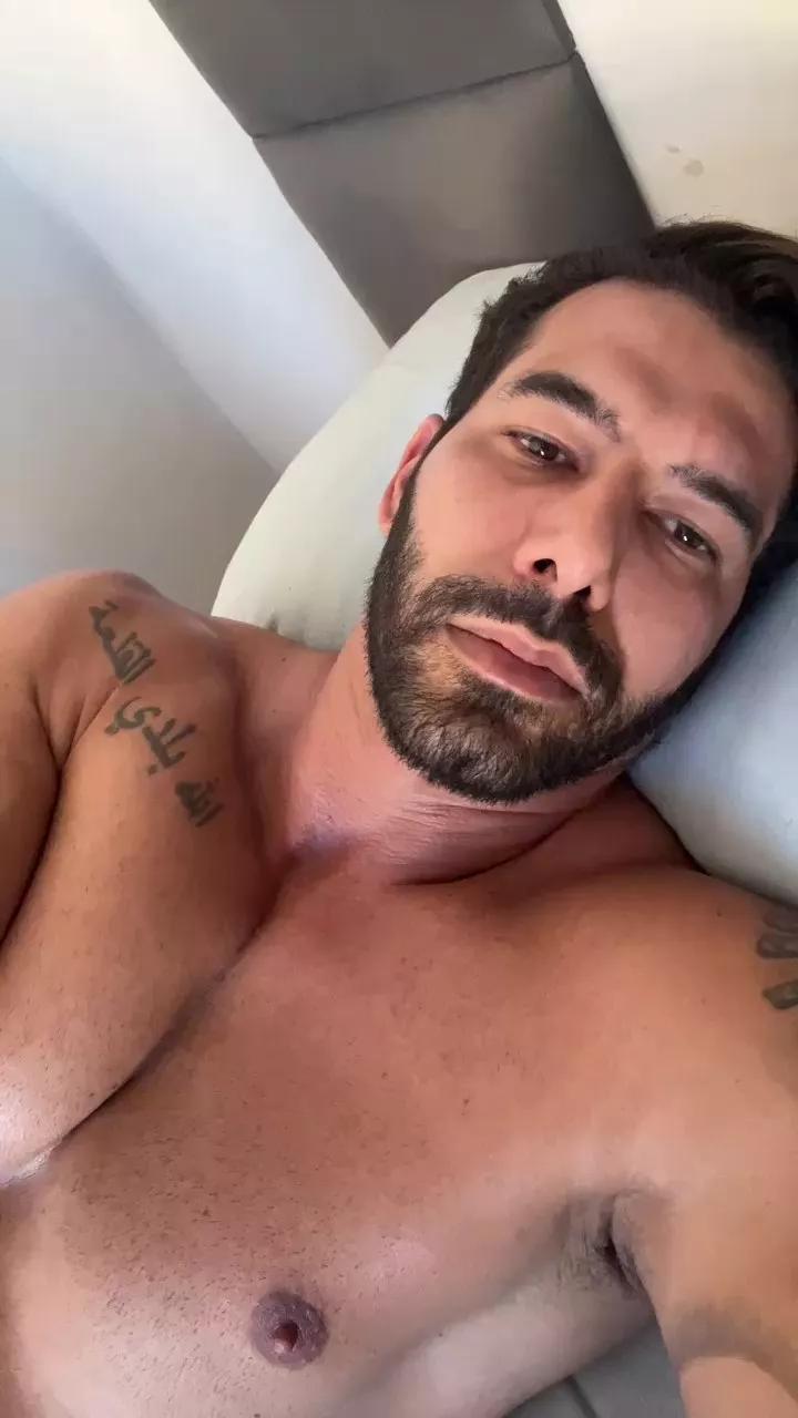 Saradoalto23 on Cam4 