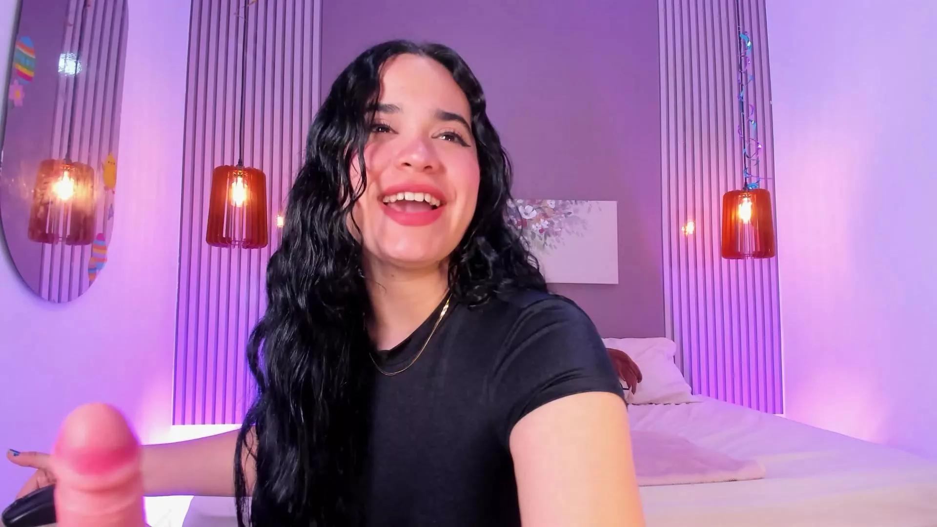 sarascoot_ on Cam4 