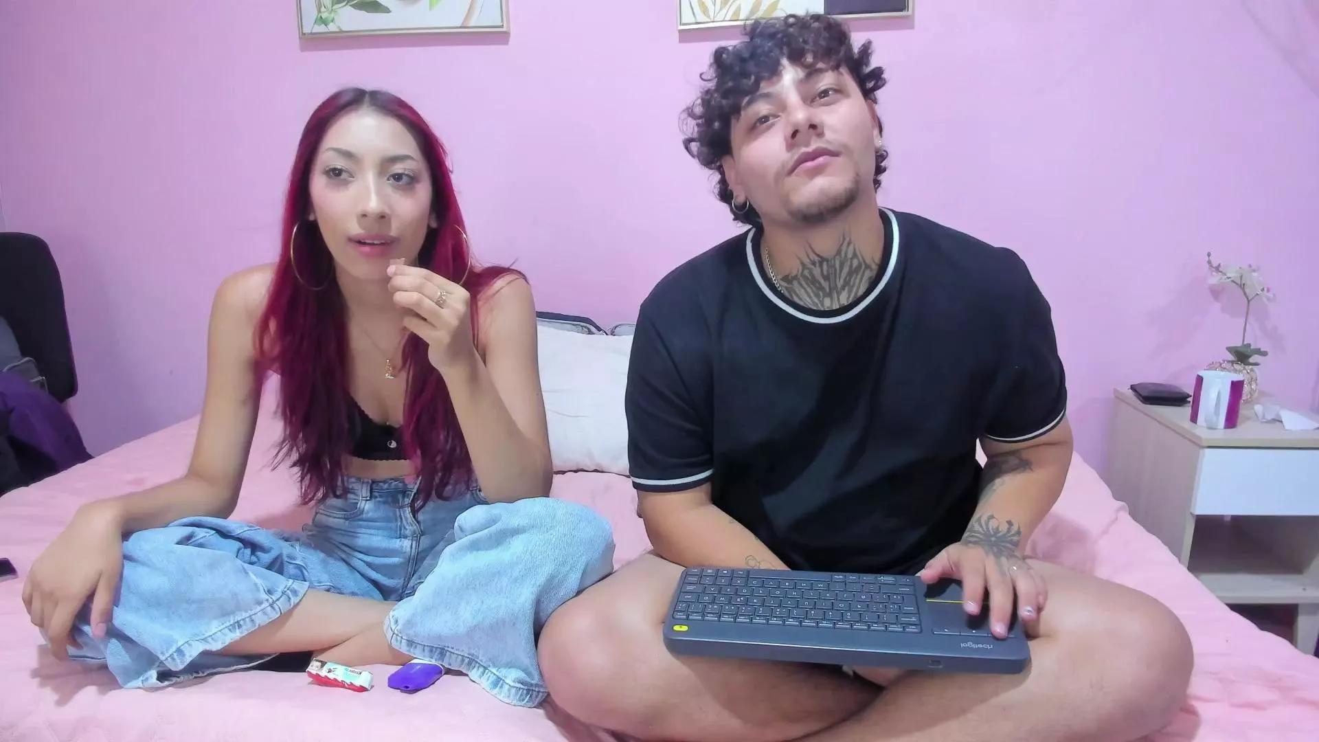 ScarletnNolan on Cam4 