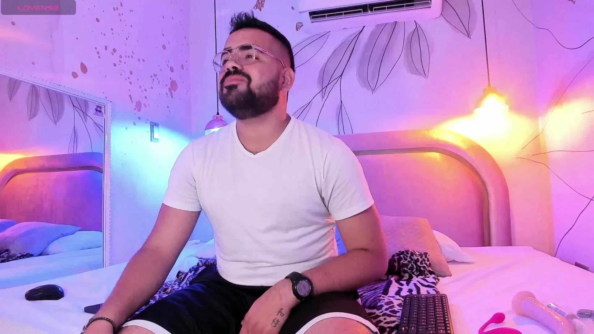 SERGIO_STONEE on Cam4 