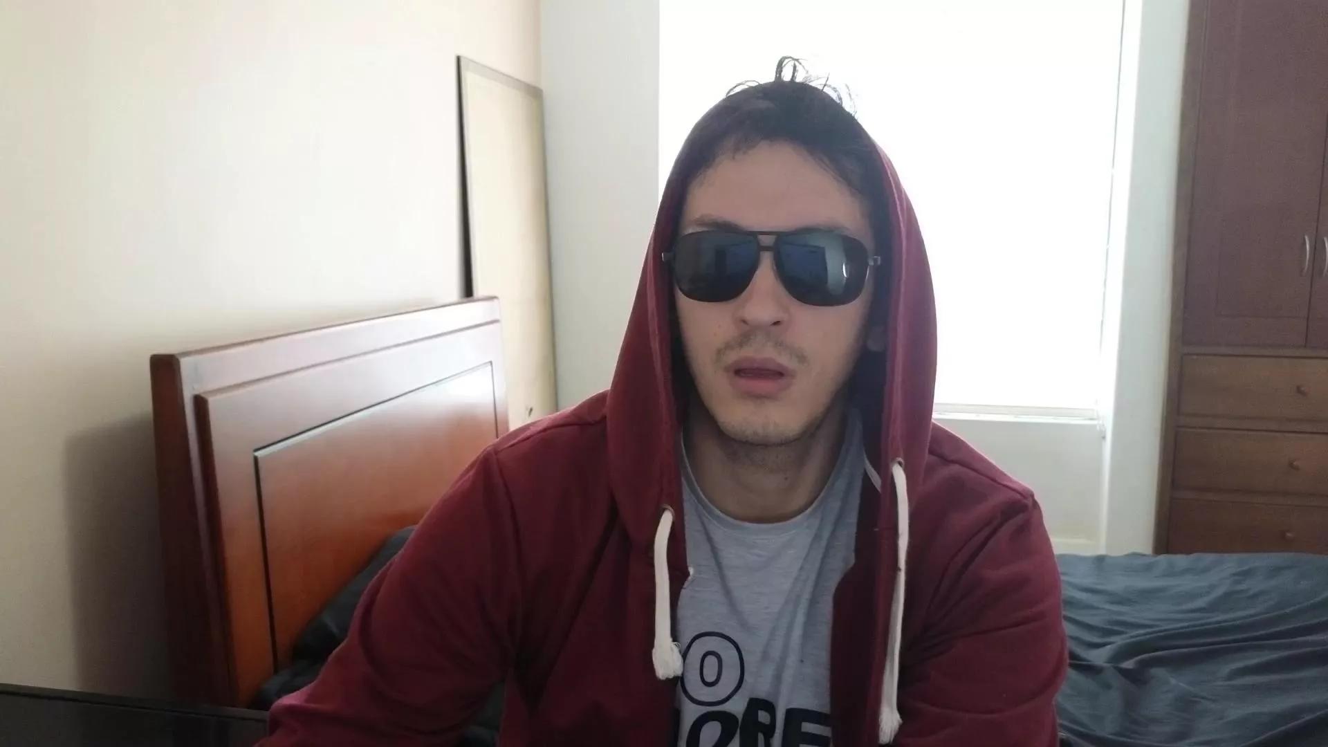 Serguioguecha33 on Cam4 