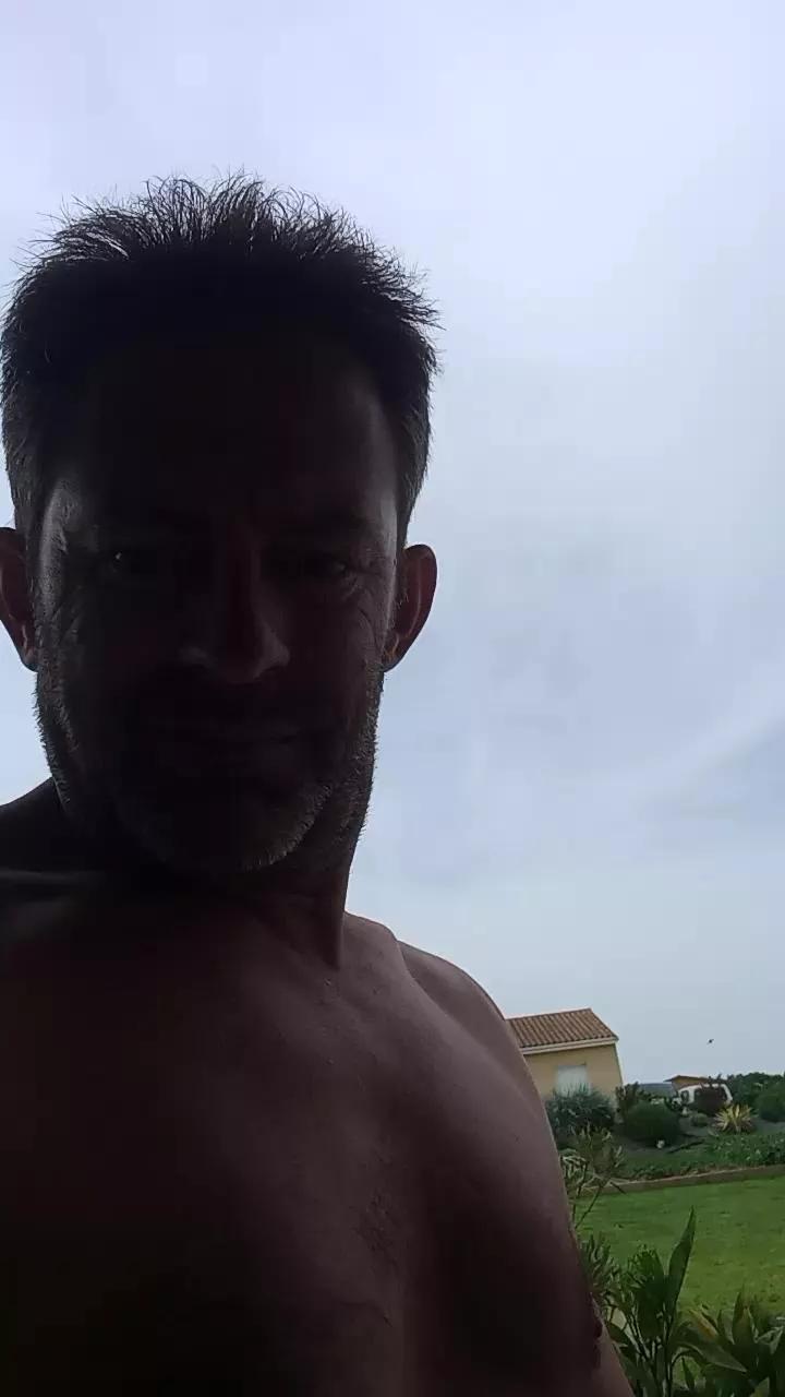 Sexbi86 on Cam4 