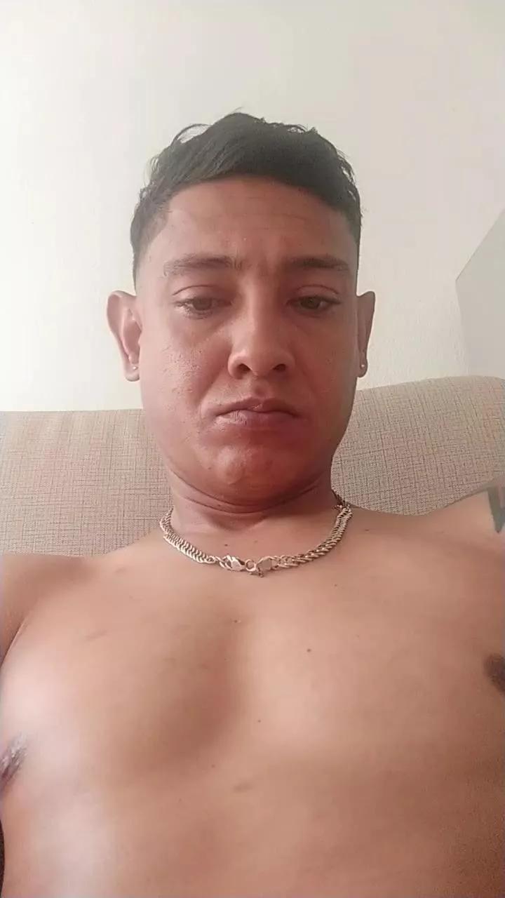 sexpaisa23 on Cam4 