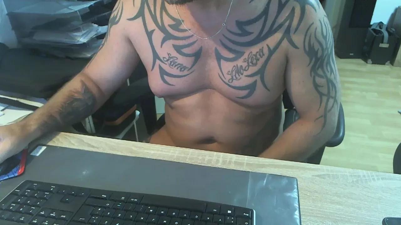 Sexsklave01 on Cam4 