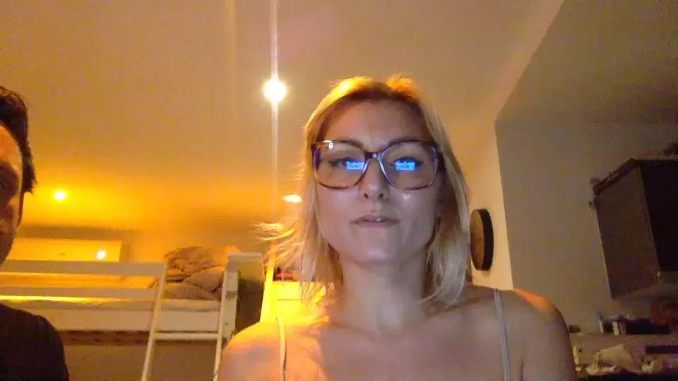 sexyfeetany on Cam4 