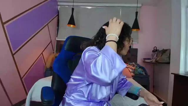 SexyLaddy__ on Cam4 