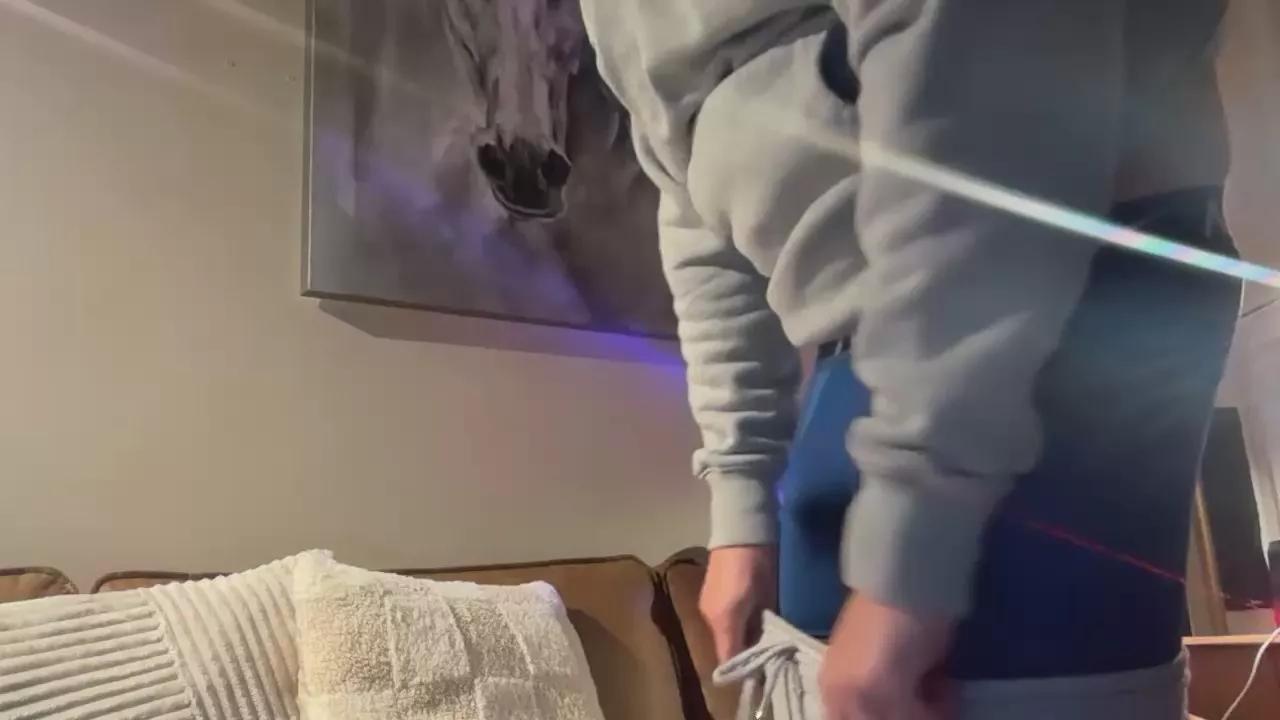 sk8_bong on Cam4 