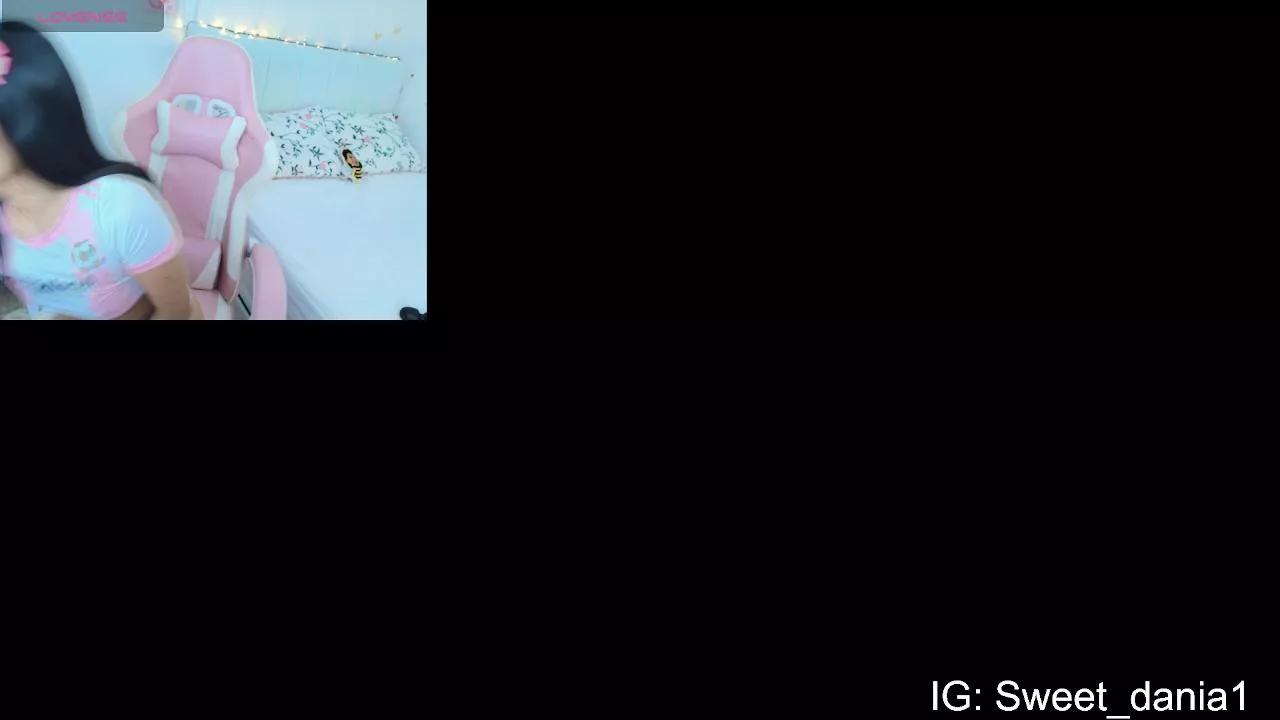 Sweet_dania_ on Cam4 