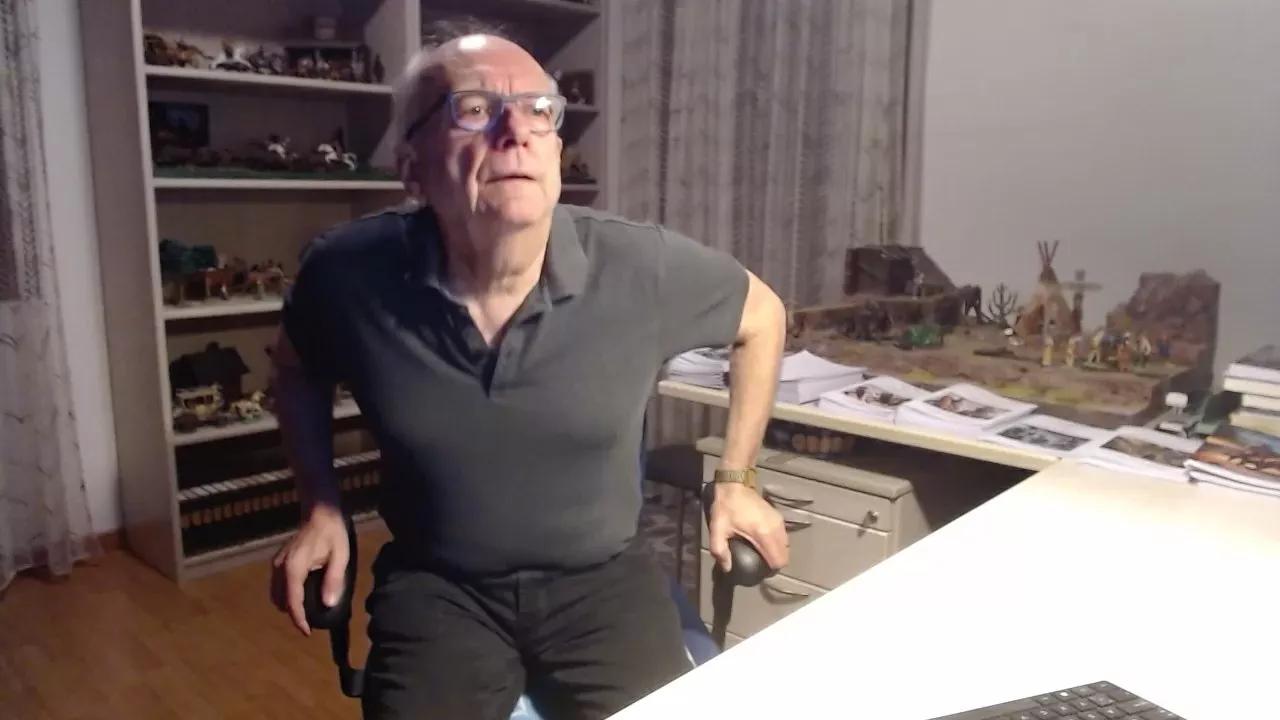 taxidancer1 on Cam4 