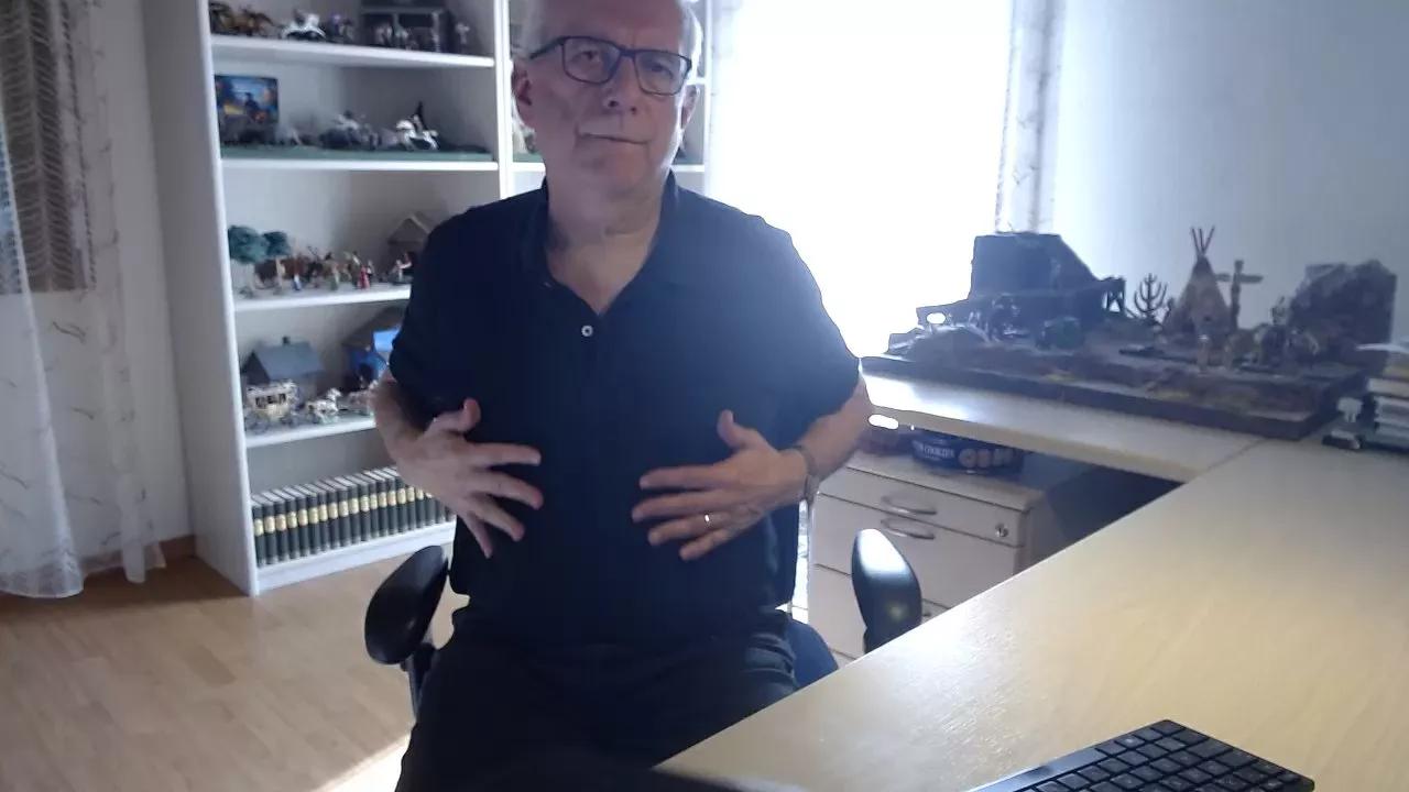taxidancer1 on Cam4 