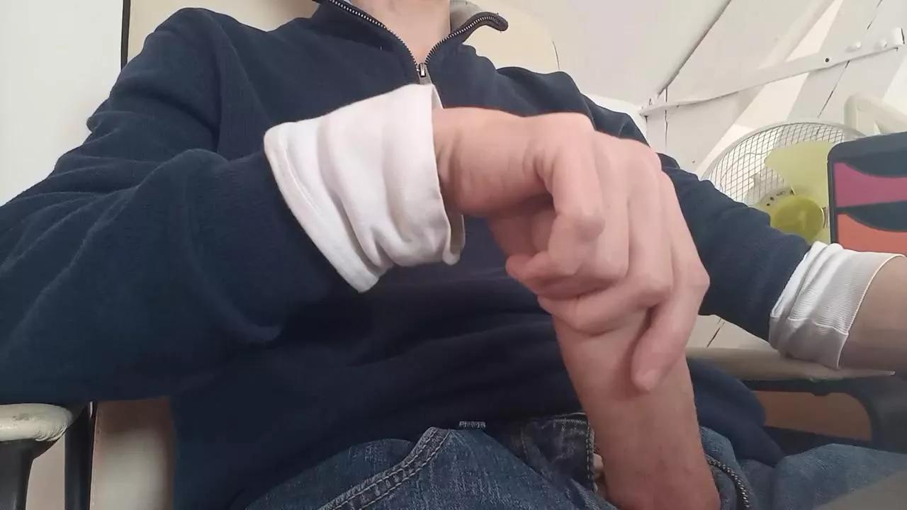Tboner59 on Cam4 