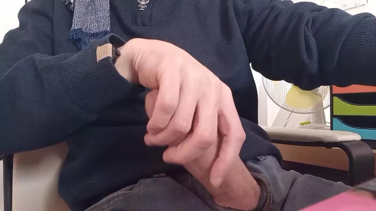 Tboner59 on Cam4 