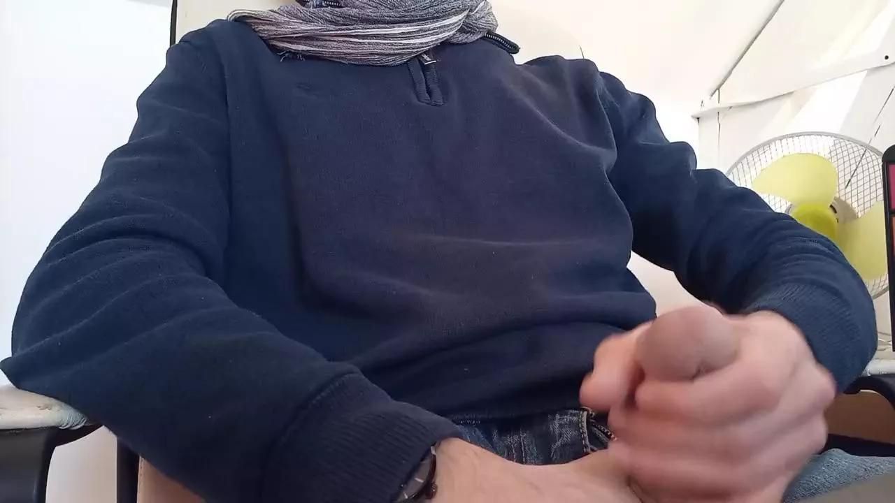 Tboner59 on Cam4 
